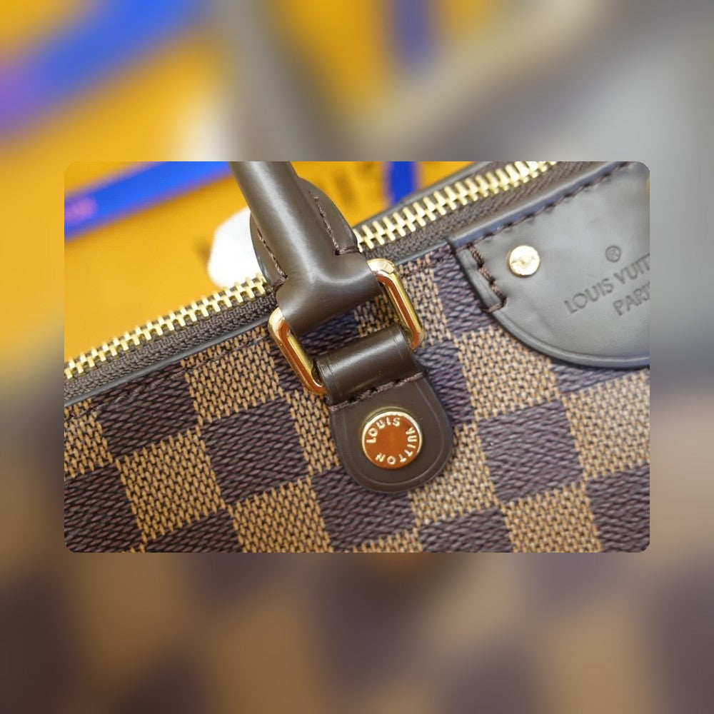 Anum Bags ln Luxury Bag --56078