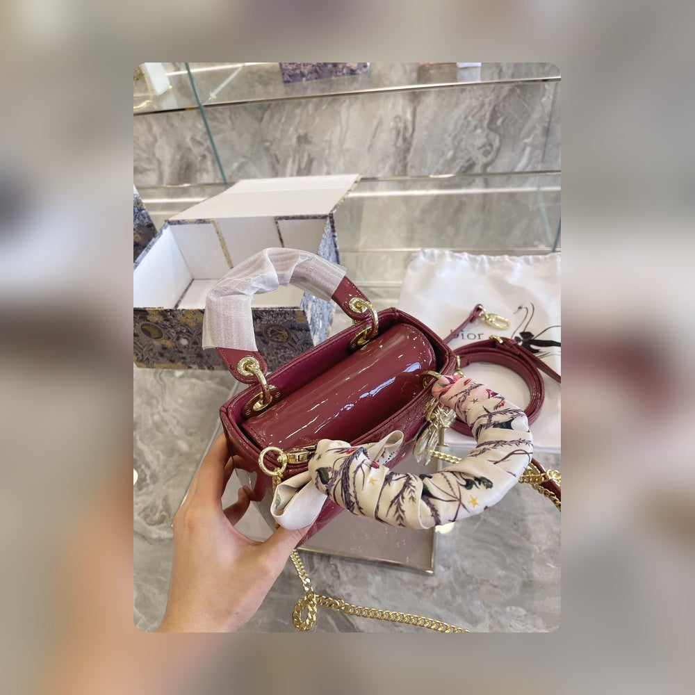 Anum Bags Detail