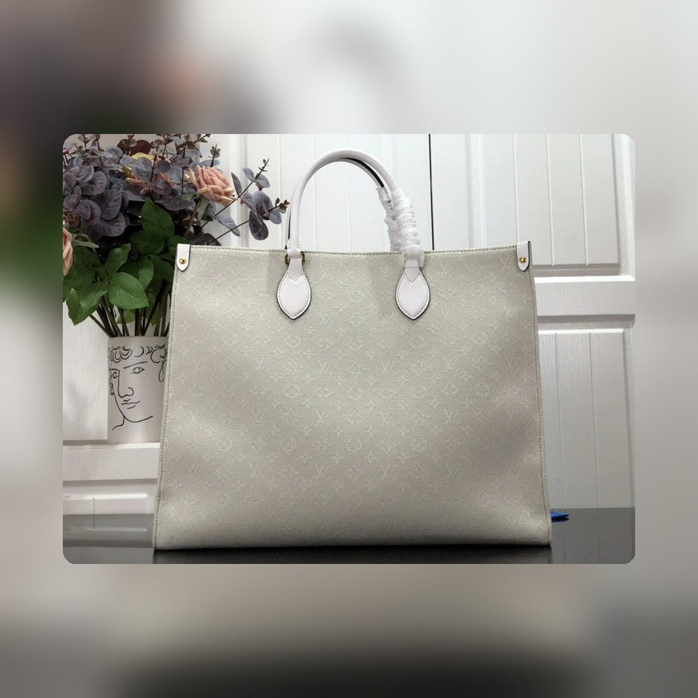 Anum Bags Detail