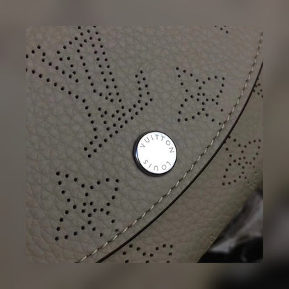 Anum Bags Wallets - High-Quality Designer Products for You - AFFORDABLE LUXURY - 4455