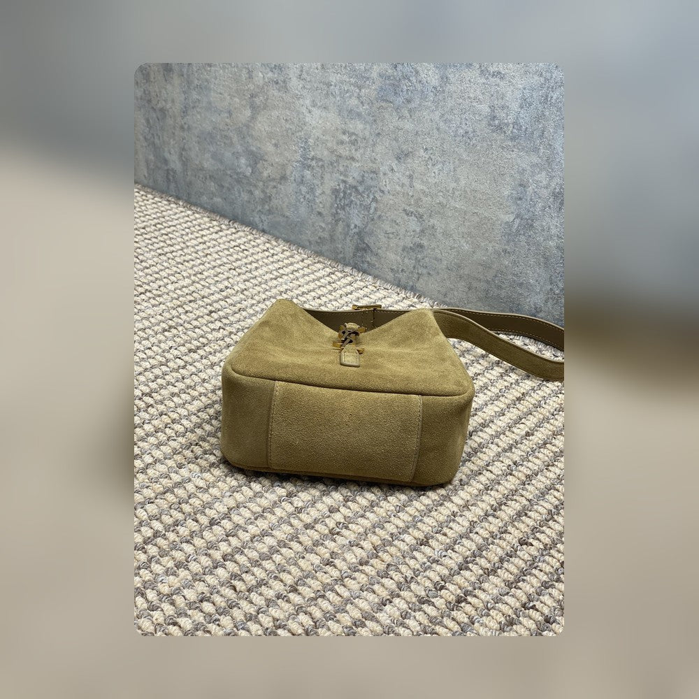 Anum Bags - High-Quality Designer Products for You - AFFORDABLE LUXURY BAGS - 15582