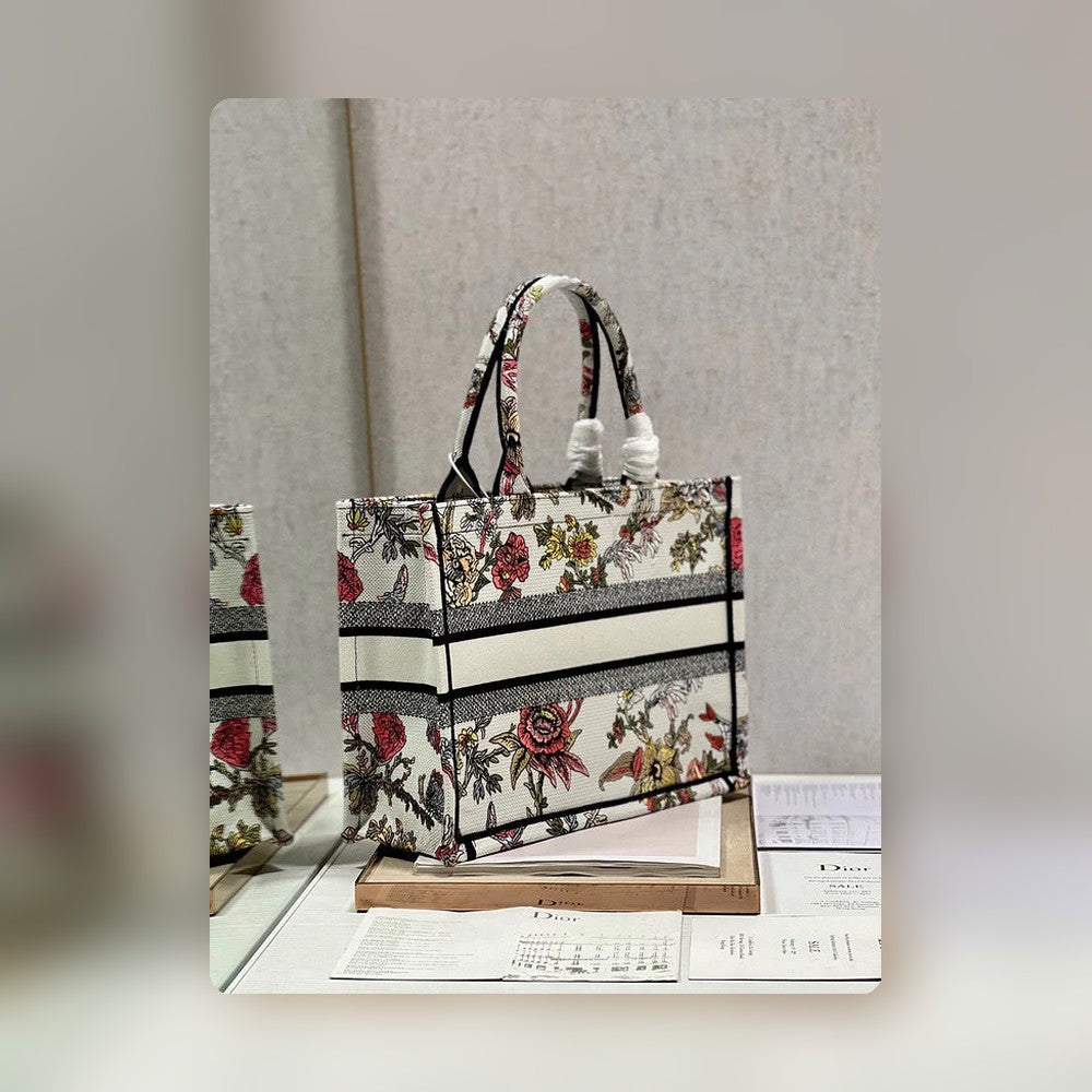 Anum Bags Detail