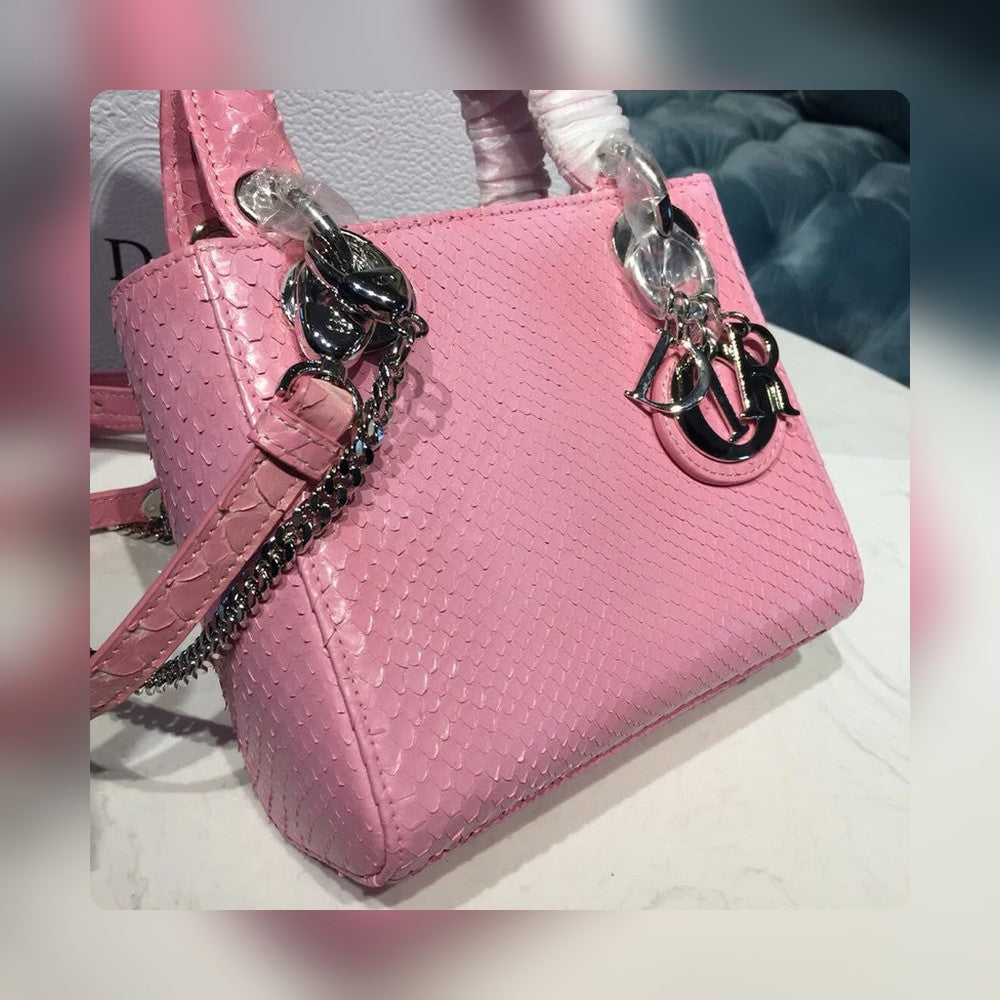 Anum Bags Detail
