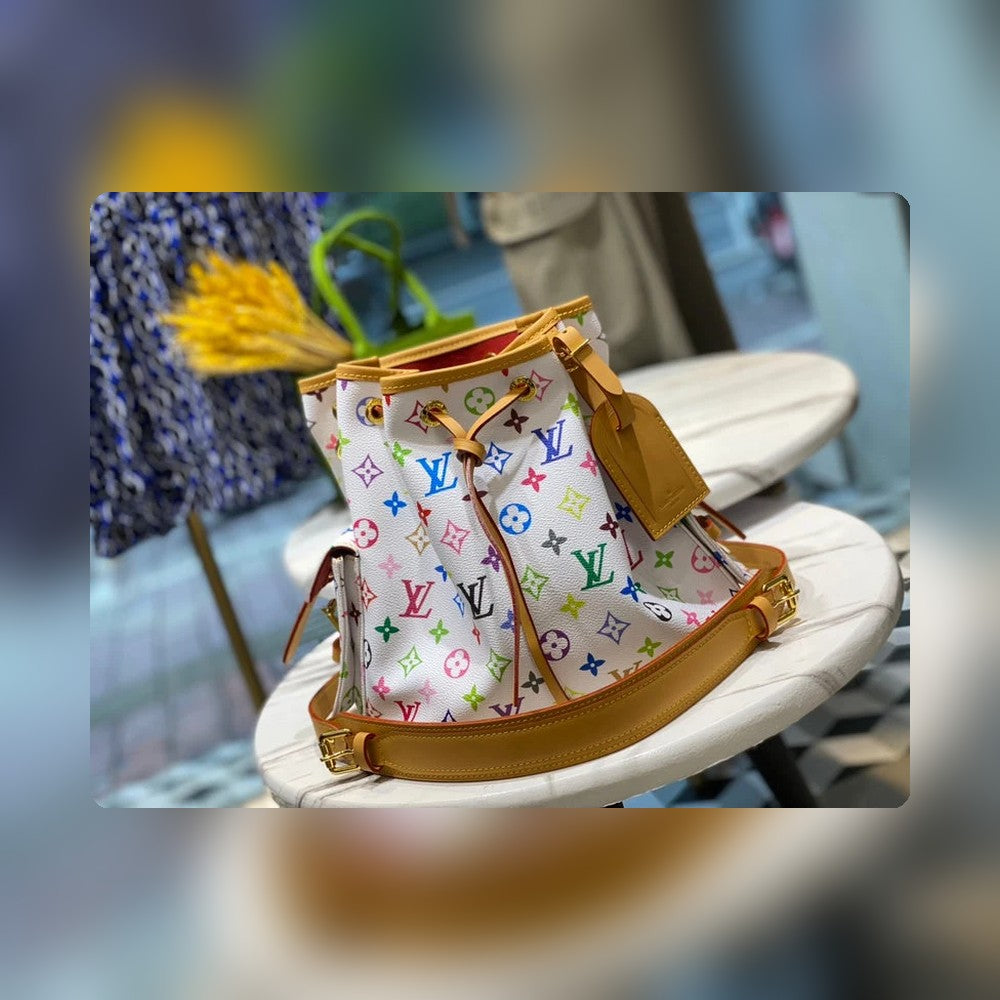 Anum Bags Detail
