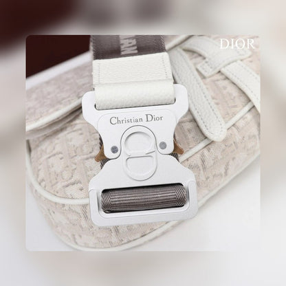 Anum Bags Detail