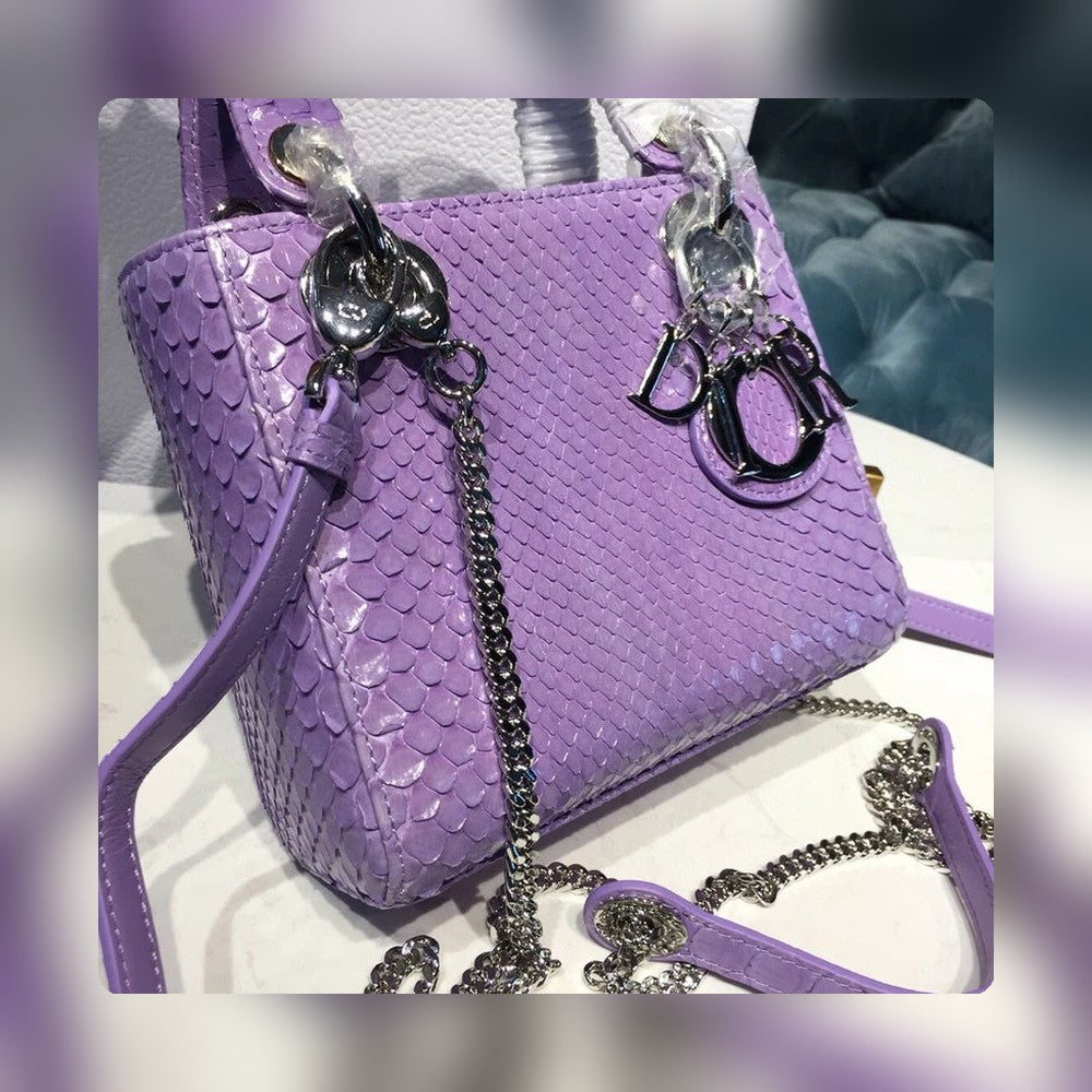 Anum Bags Detail
