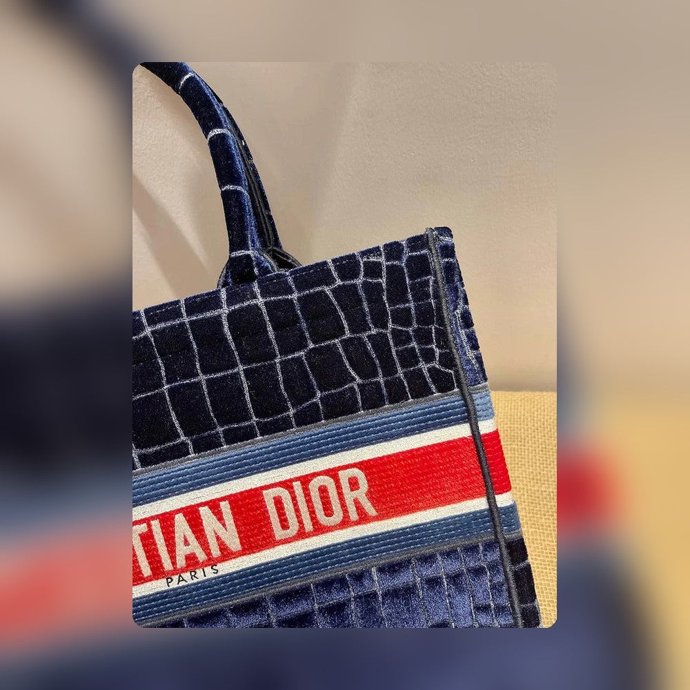 Anum Bags Detail