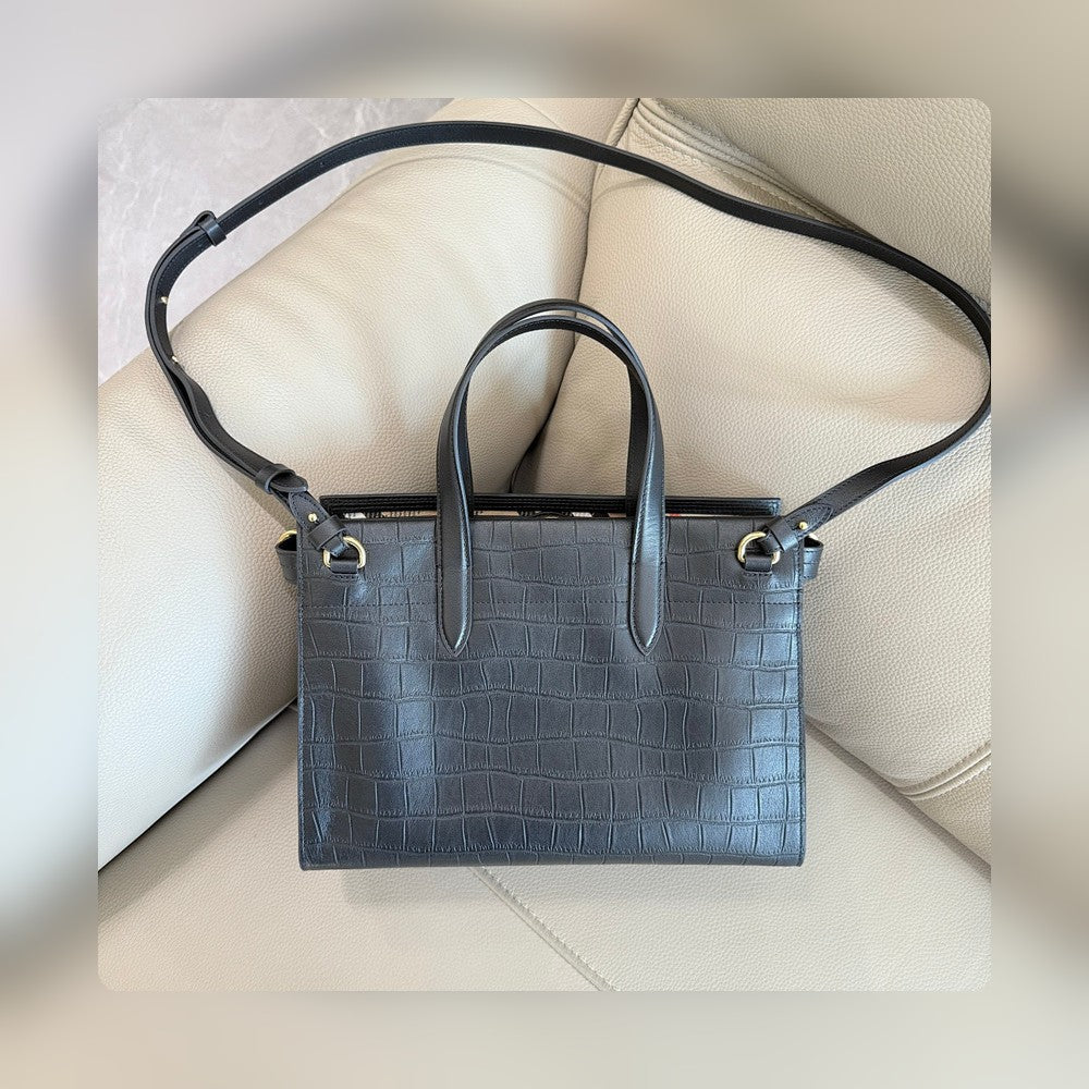 Anum Bags - High-Quality Designer Products for You - AFFORDABLE LUXURY BAGS - 17134