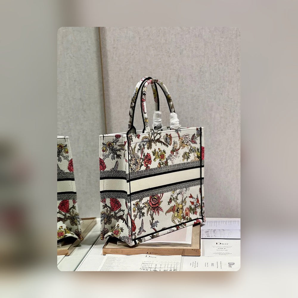 Anum Bags Detail