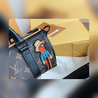 Anum Bags Detail