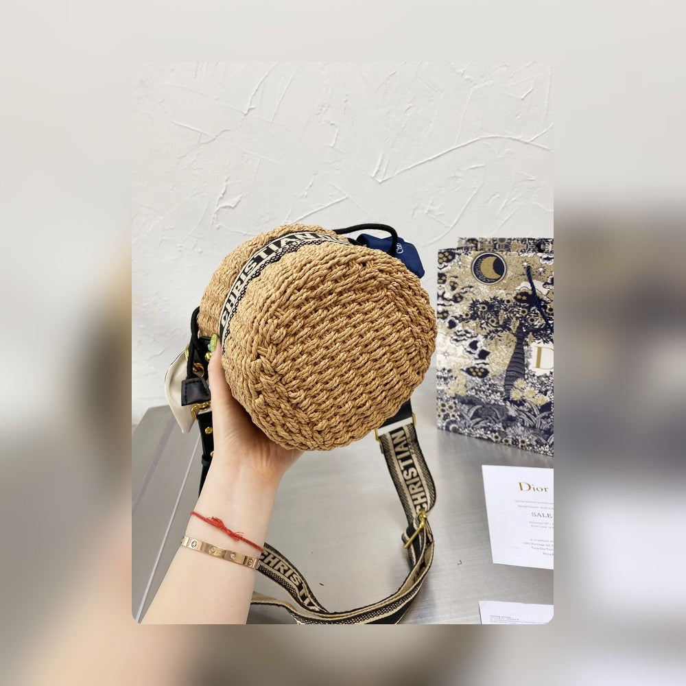 Anum Bags Detail
