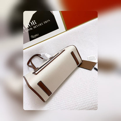 Anum Bags Detail