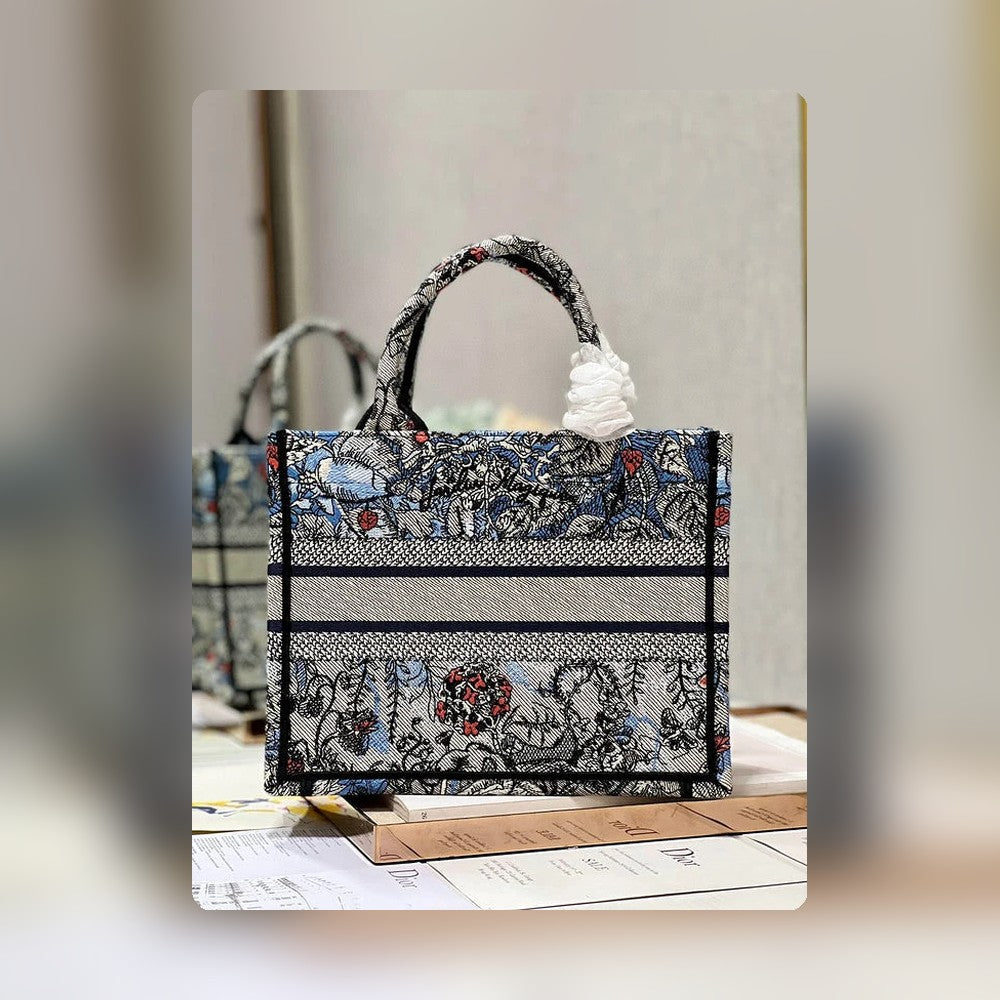 Anum Bags Detail