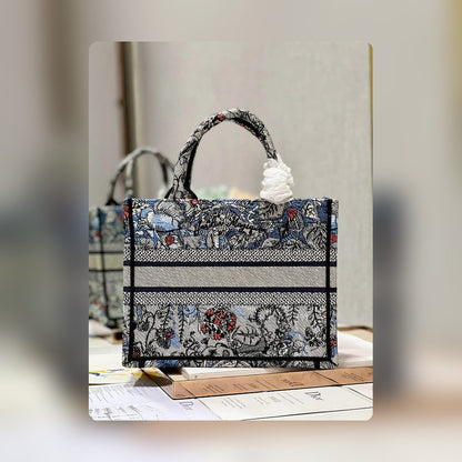 Anum Bags Detail
