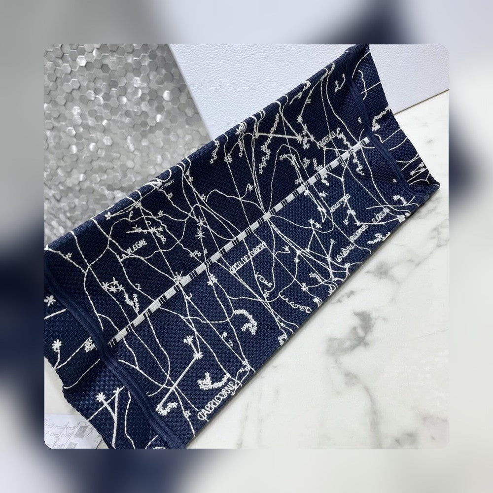 Anum Bags Detail