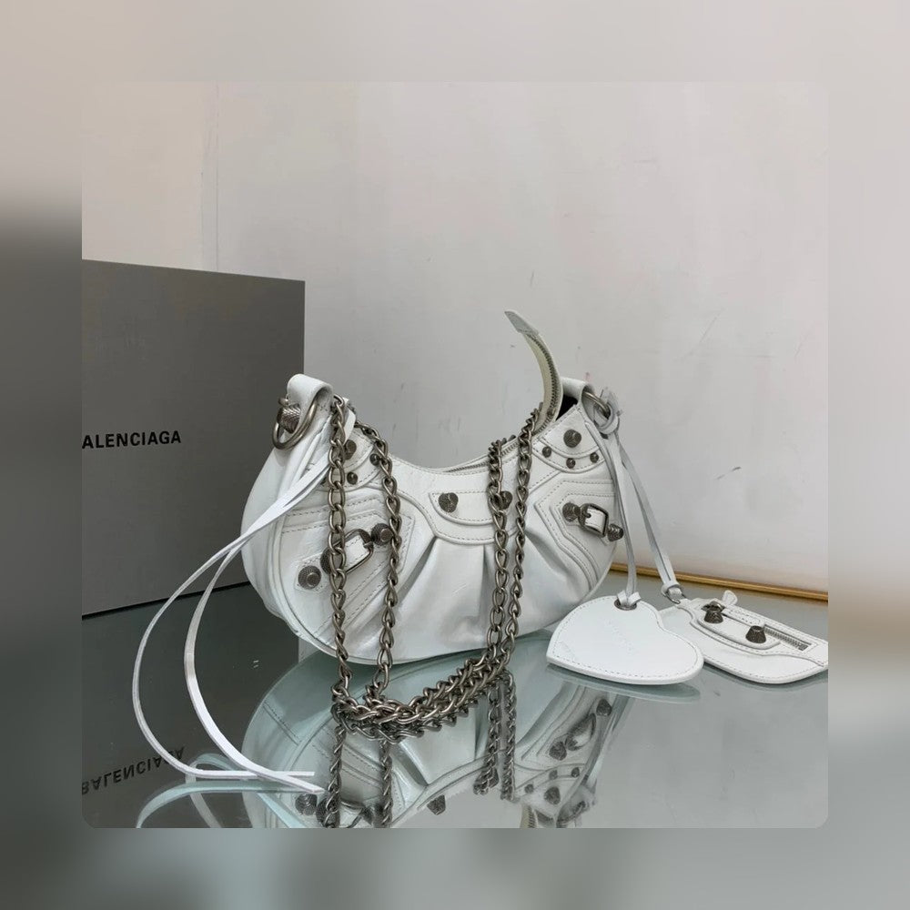 new-luxury-designer-bags-nm24191