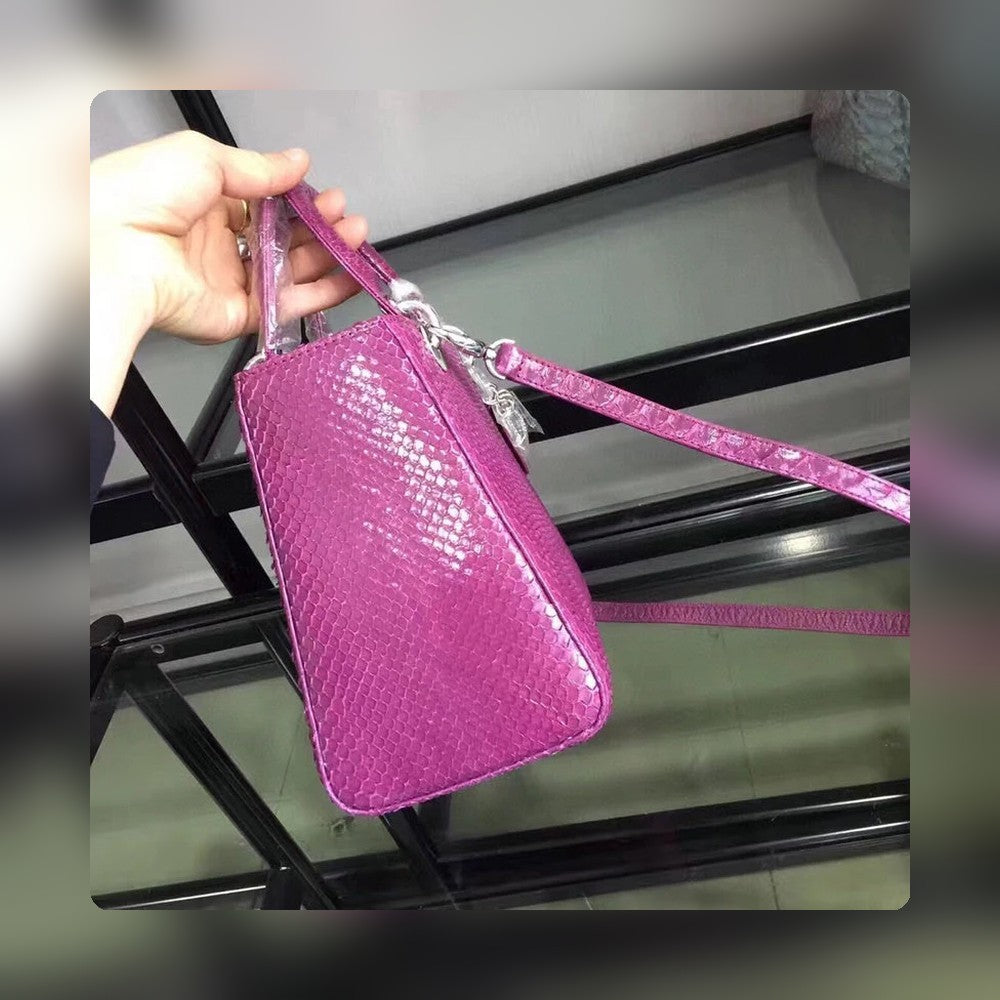 Anum Bags Detail