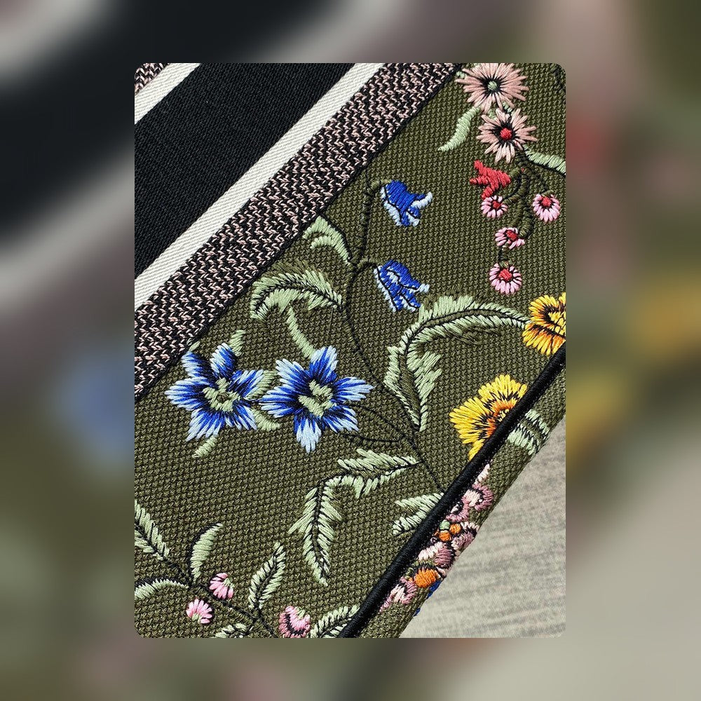 Anum Bags Detail