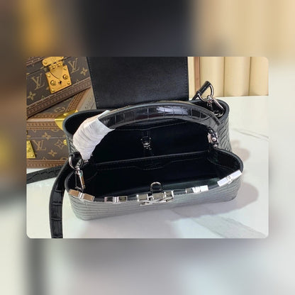 Anum Bags ln Luxury Bag --56732