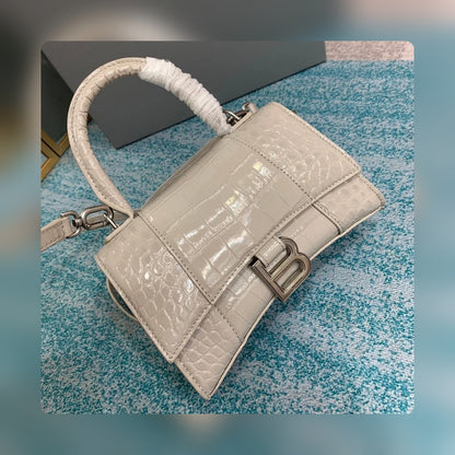 new-luxury-designer-bags-nm24076