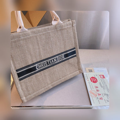 Anum Bags Detail