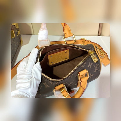 Anum Bags ln Luxury Bag --58634