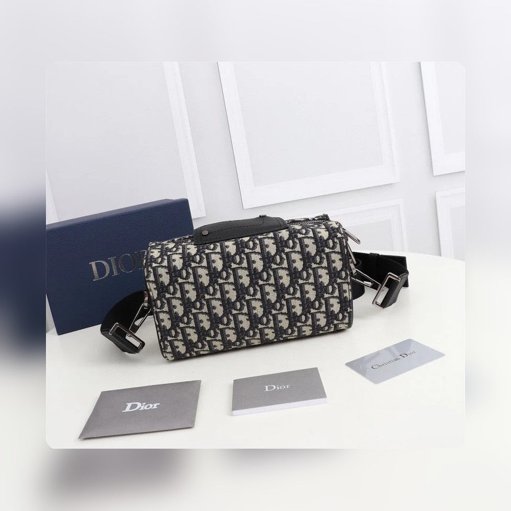 Anum Bags Detail