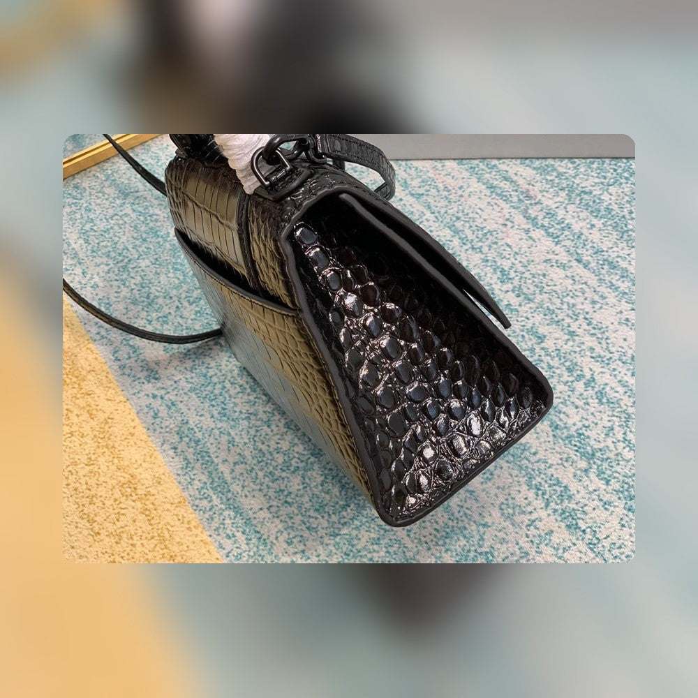 new-luxury-designer-bags-nm24079