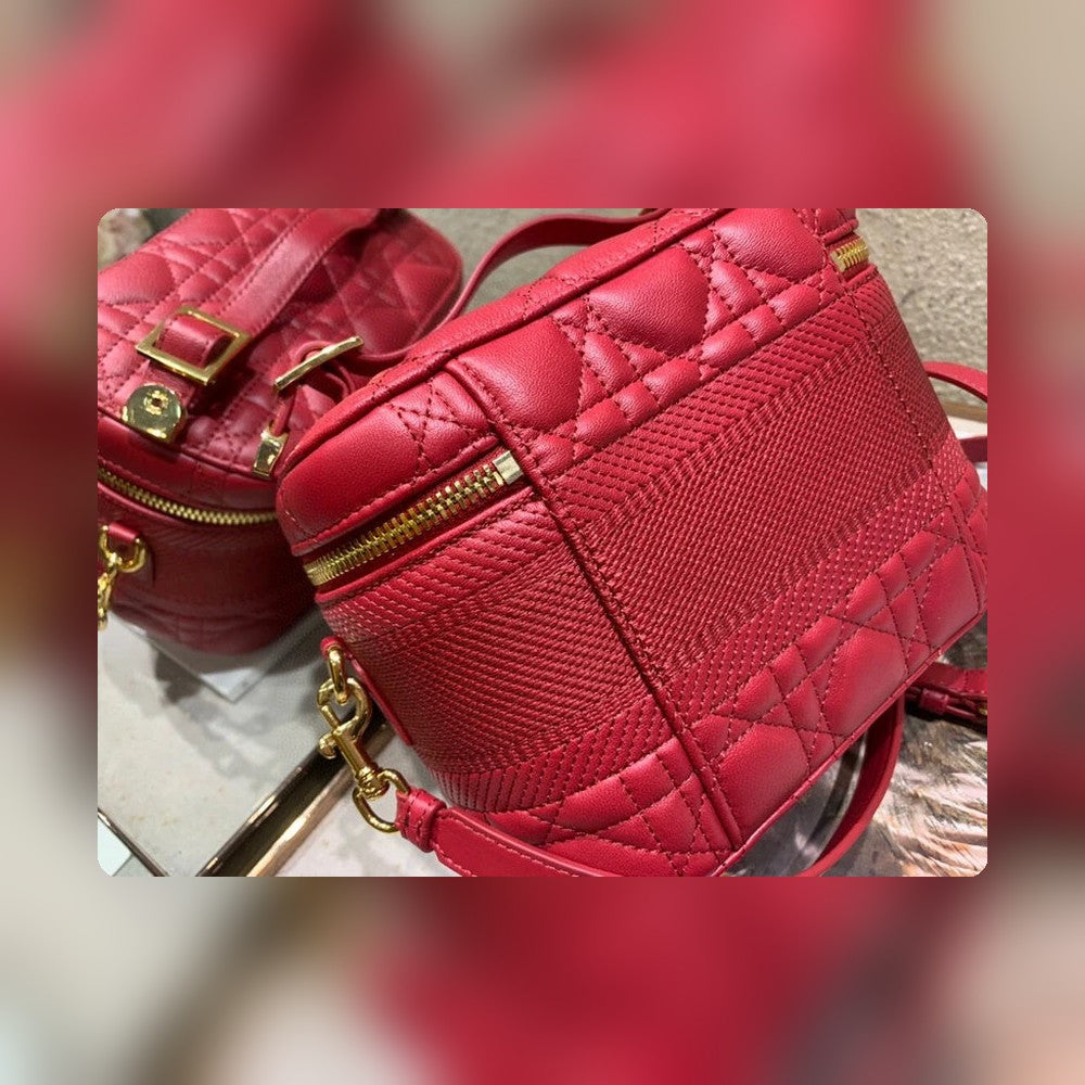 Anum Bags Detail