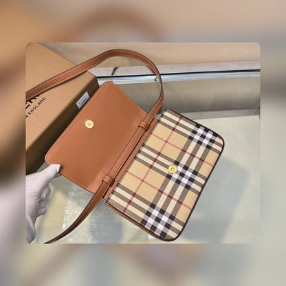 Anum Bags - High-Quality Designer Products for You - AFFORDABLE LUXURY BAGS - 17210