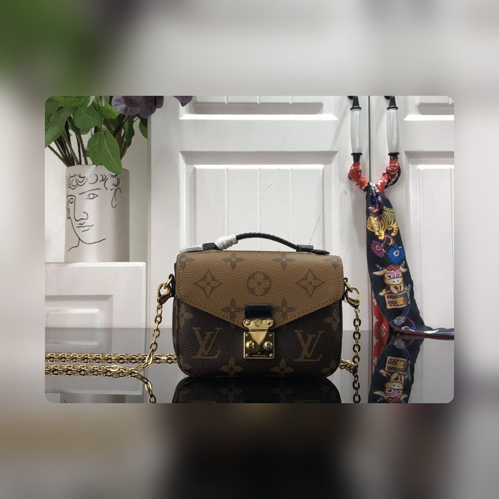 Anum Bags Detail