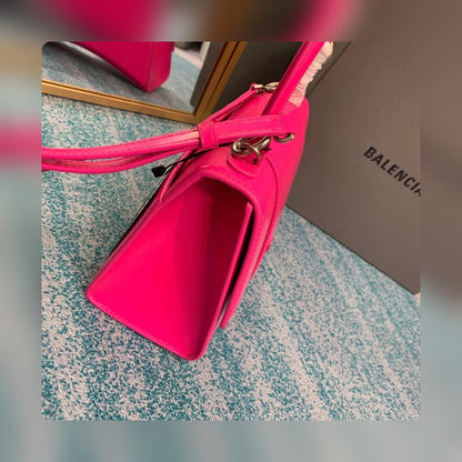 new-luxury-designer-bags-nm24083