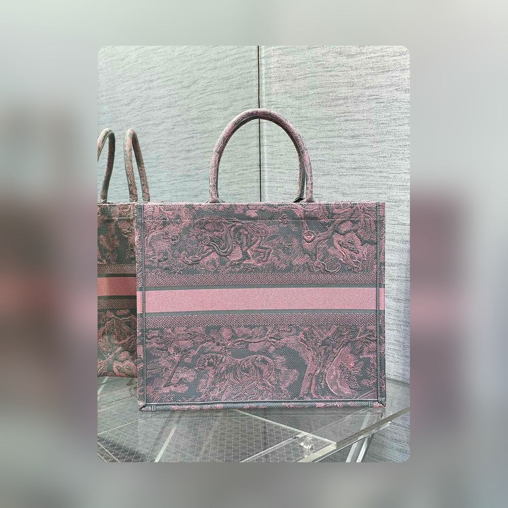 Anum Bags Detail