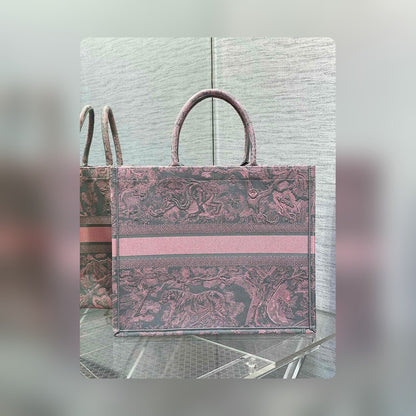 Anum Bags Detail