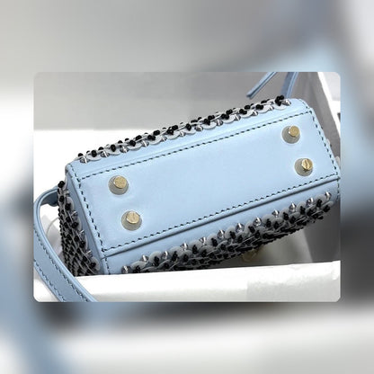 Anum Bags Detail