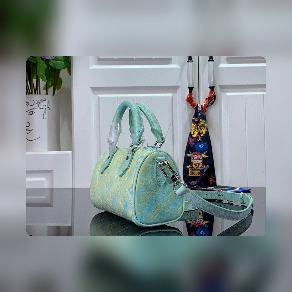 Anum Bags Detail