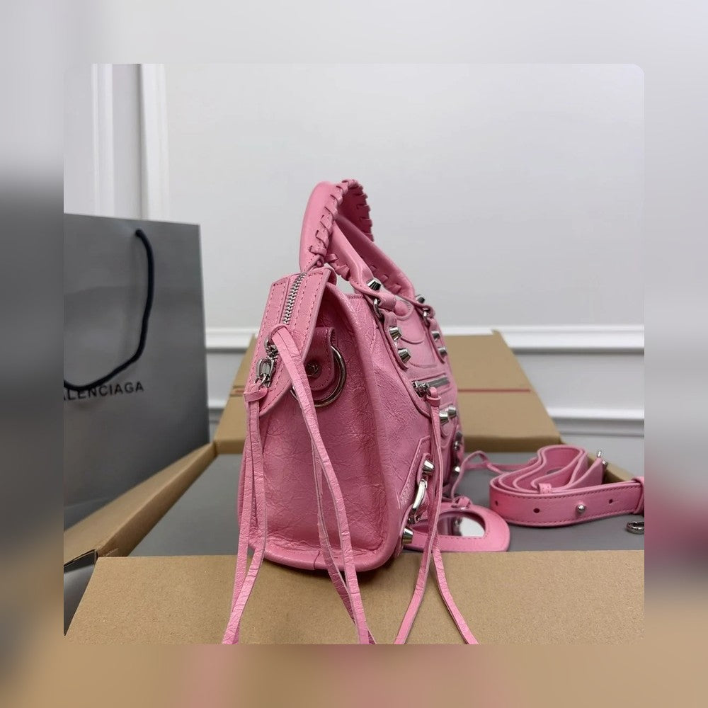 new-luxury-designer-bags-nm24054
