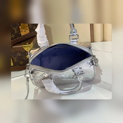 Anum Bags ln Luxury Bag --56690