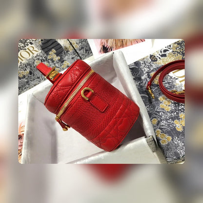 Anum Bags Detail