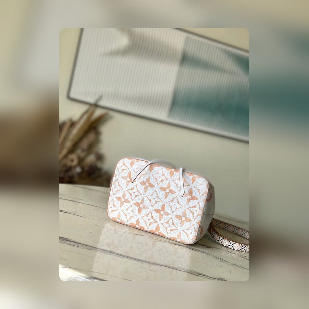 Anum Bags Detail