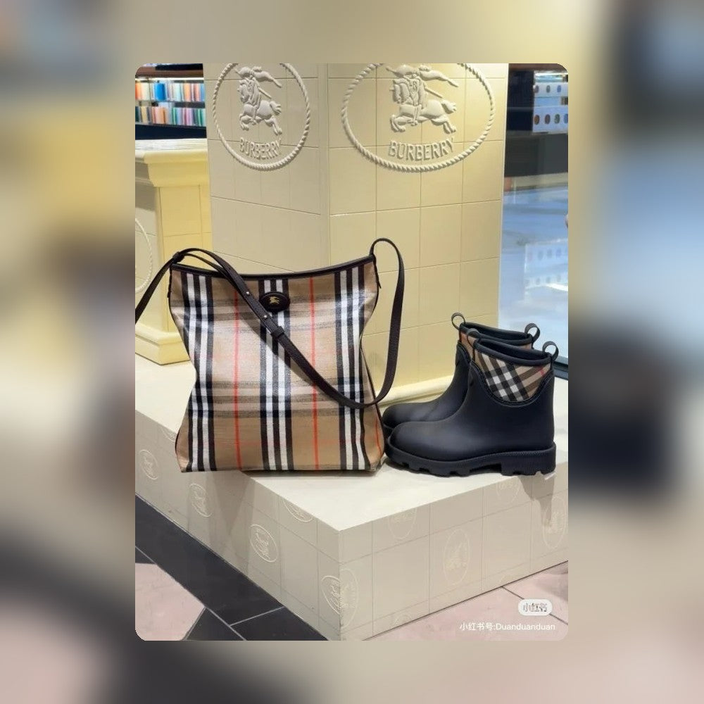Anum Bags - High-Quality Designer Products for You - AFFORDABLE LUXURY BAGS - 17406
