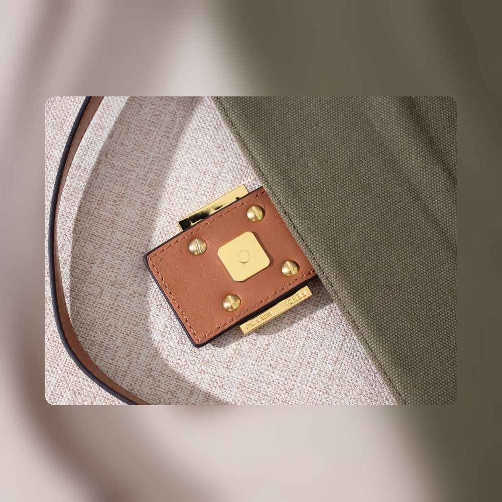 Anum Bags Detail