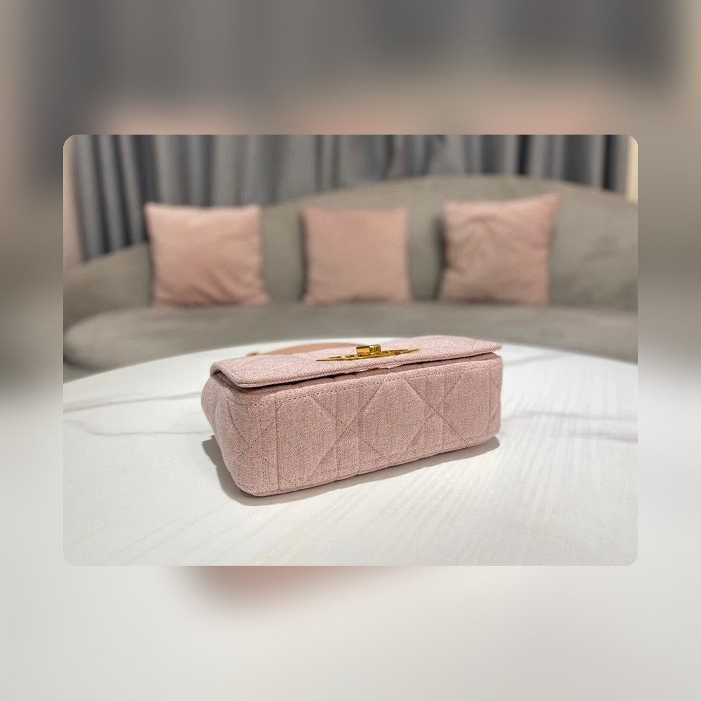 Anum Bags Detail