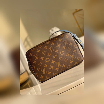 Anum Bags Detail