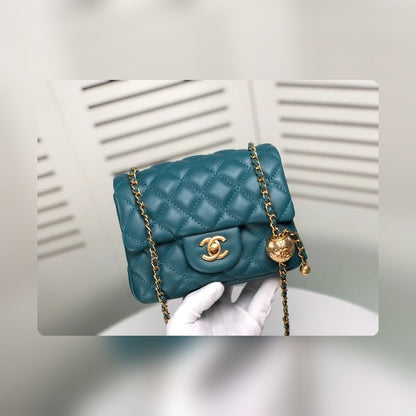 Anum Bags Detail