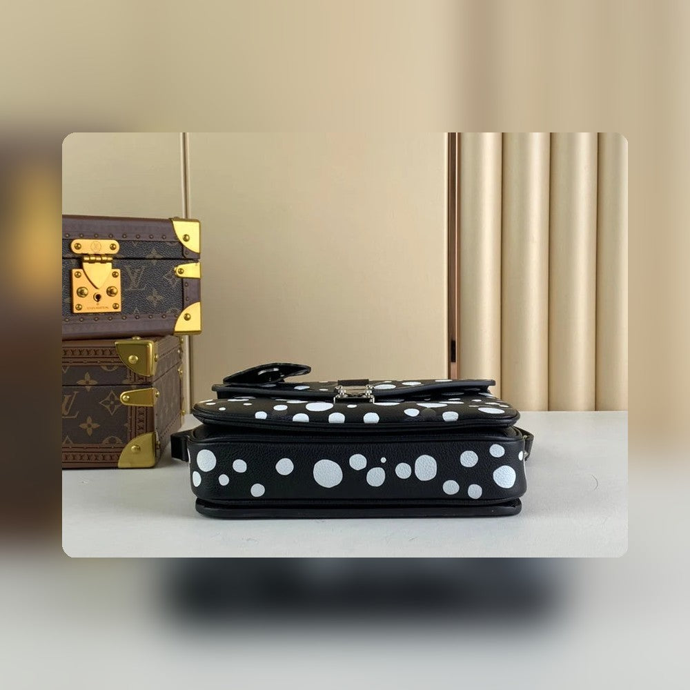 Anum Bags - High-Quality Designer Products for You - AFFORDABLE LUXURY BAGS - 16442