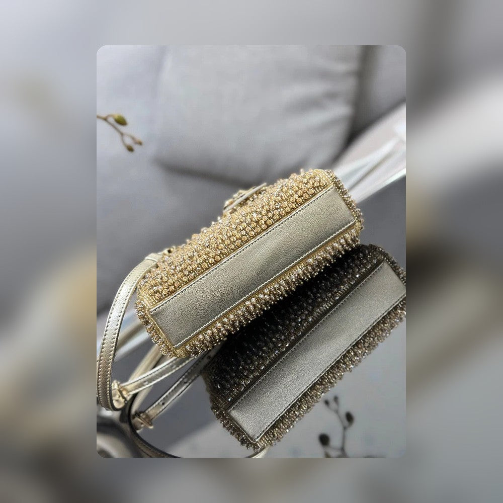 Anum Bags Detail