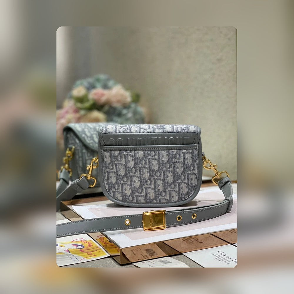 Anum Bags Detail