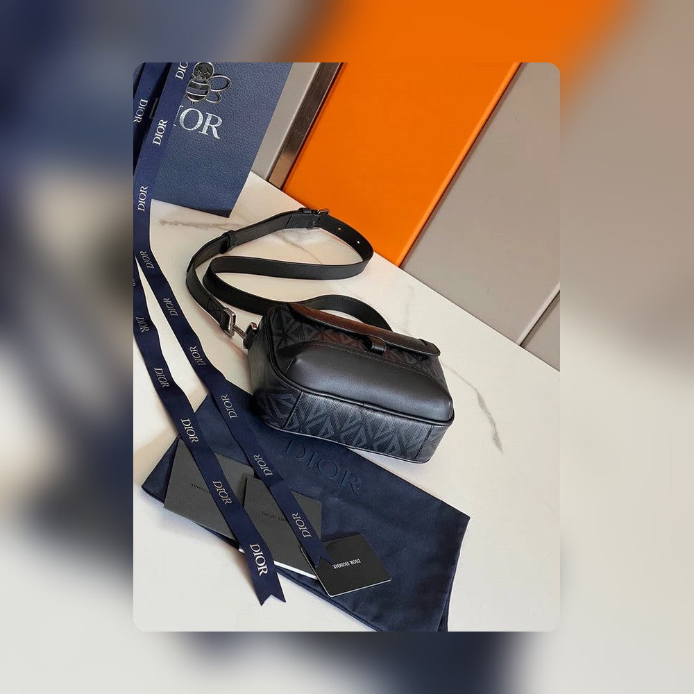 Anum Bags Detail