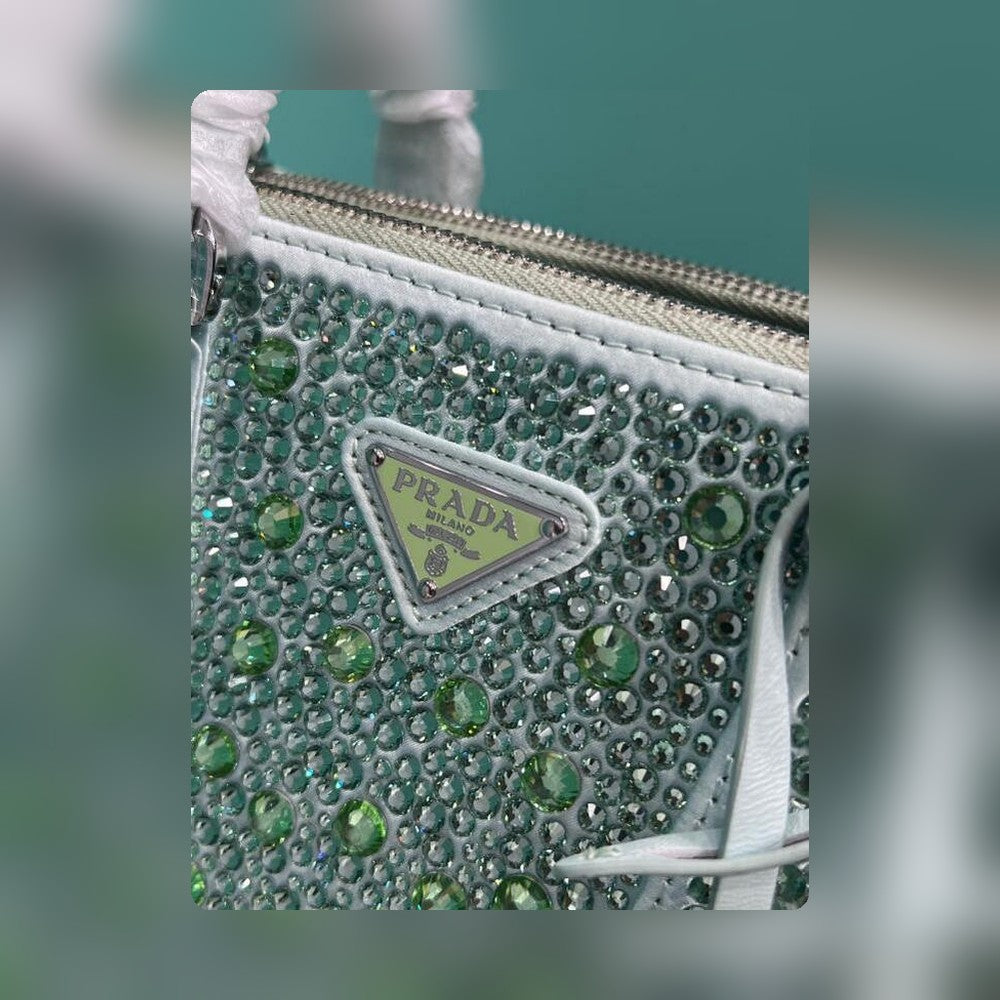 Anum Bags Detail